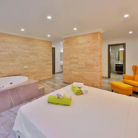 Dry White Villa *